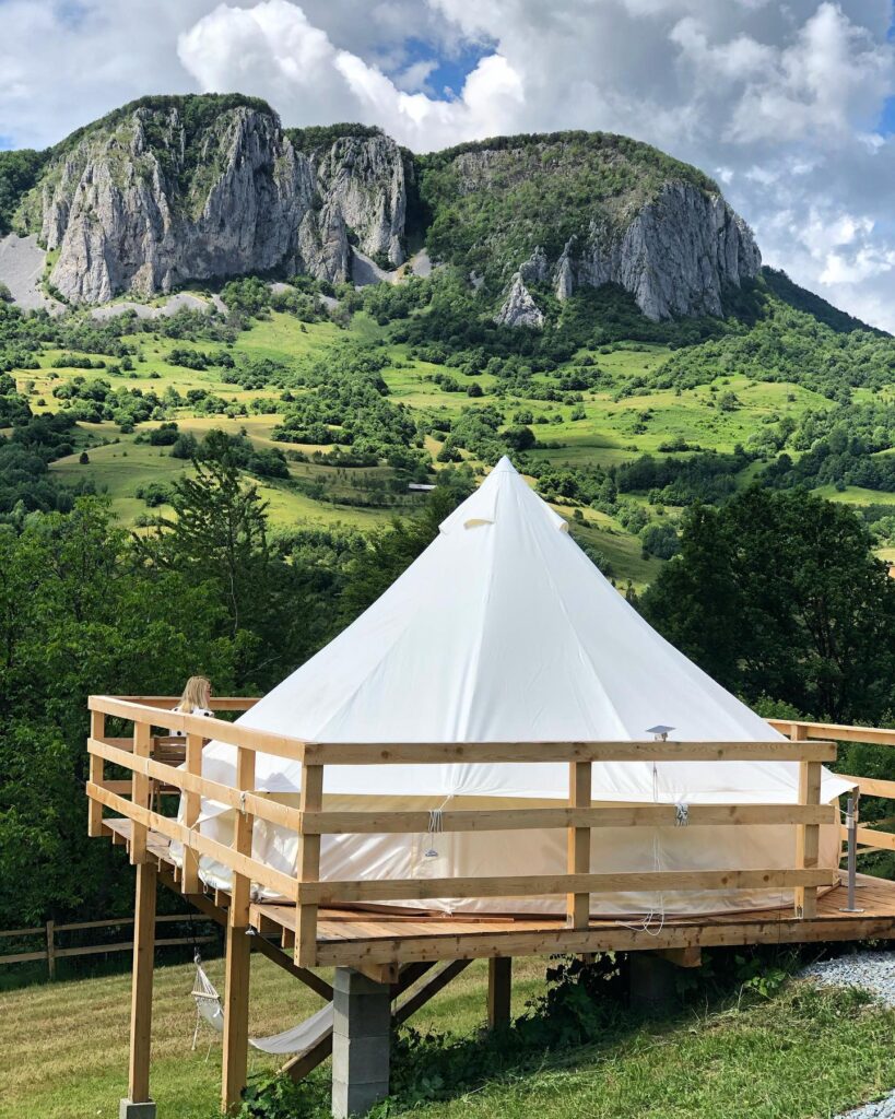 Glamping în Apuseni